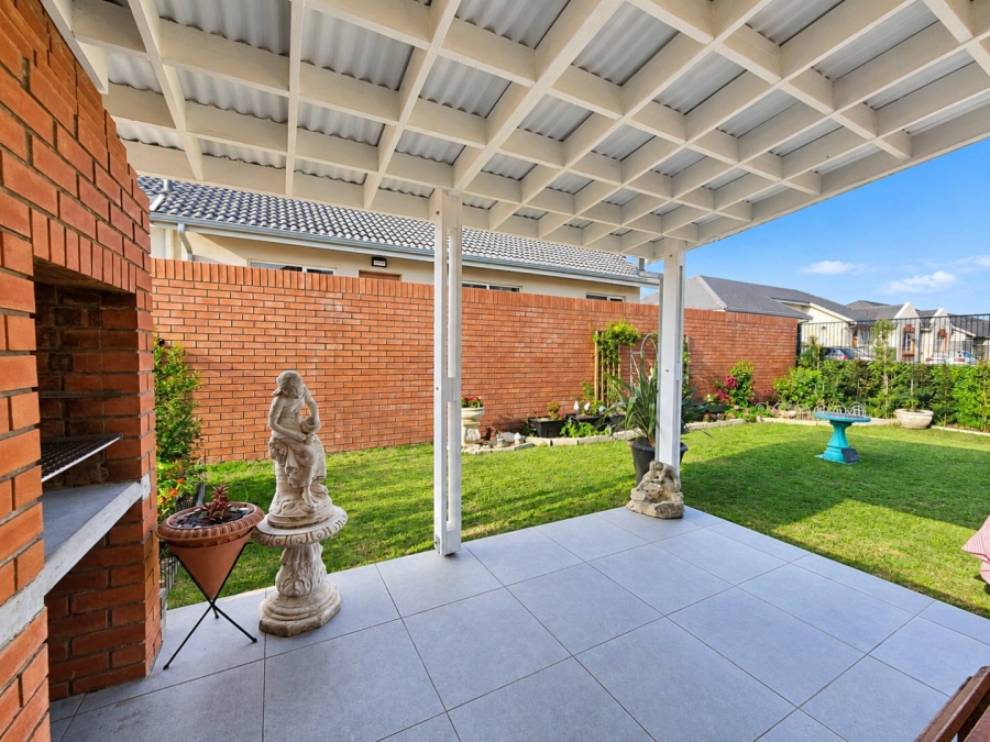 3 Bedroom Property for Sale in Dormehls Drift Western Cape